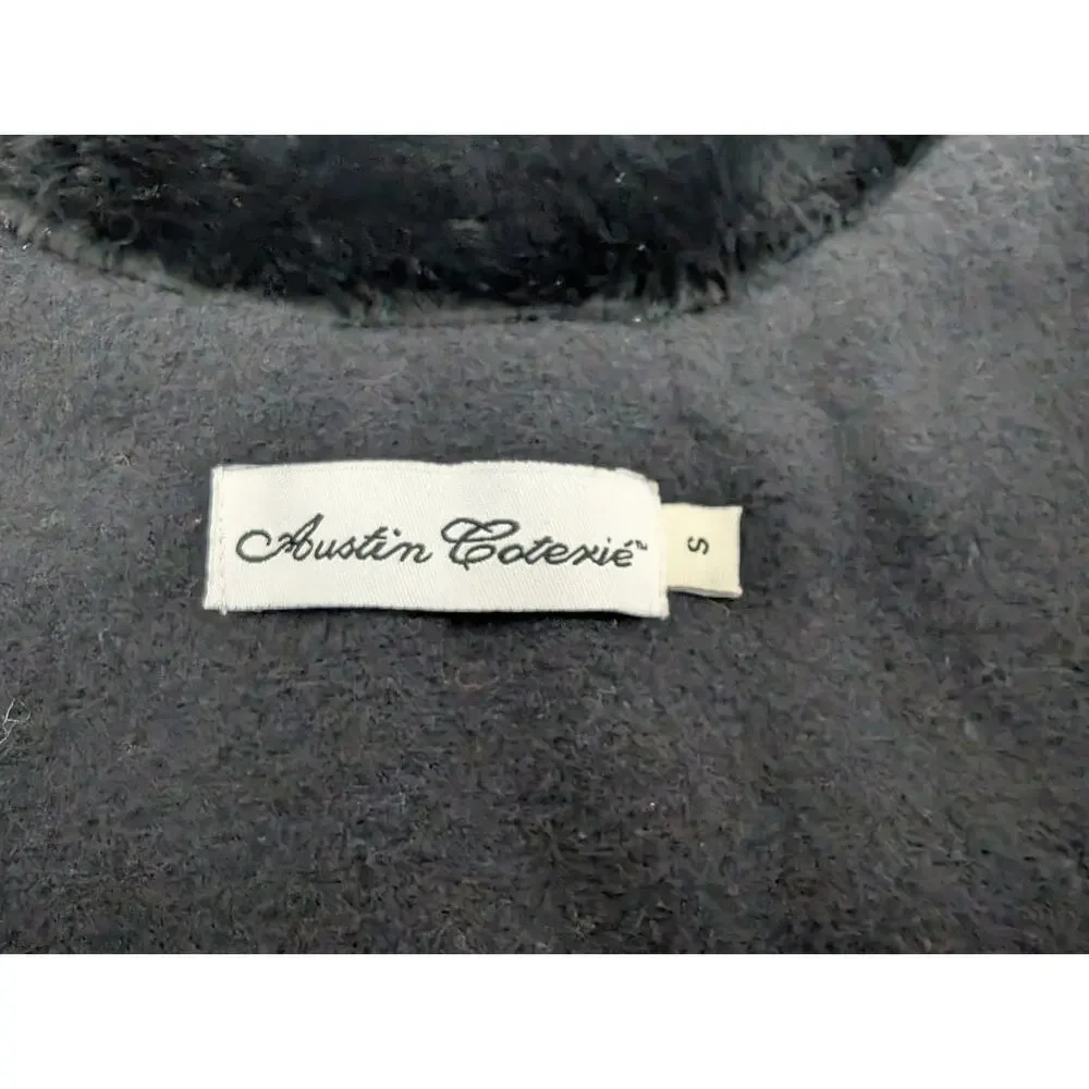 Tan And Black Austin Coterie Dog Coat Size 10 Faux Fur Collar Western Scroll